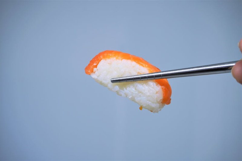 Chopstick taboos in Japan